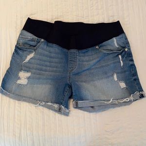 Maternity shorts